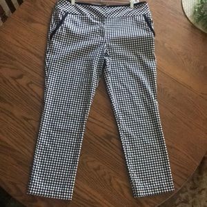 EUC Black White Checkered Capri Office Work Career Curves Curvy Woman Pants 💗